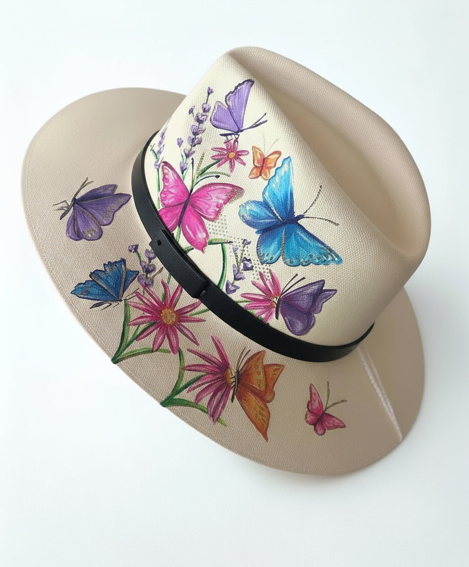Sombrero mariposas / color invory pintado a mano